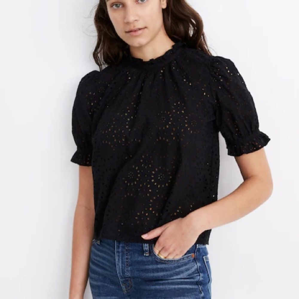 Madewell Embroidered Eyelet Ruffle-Neck Keyhole Top Size Small